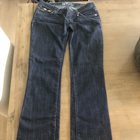 Robin’s Jeans - Picture 2 of 6